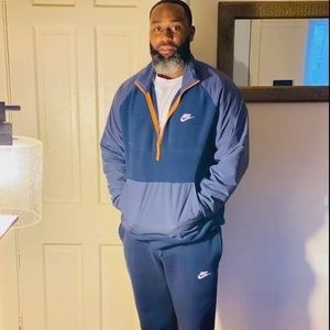 Meet your Posher, Lanzo